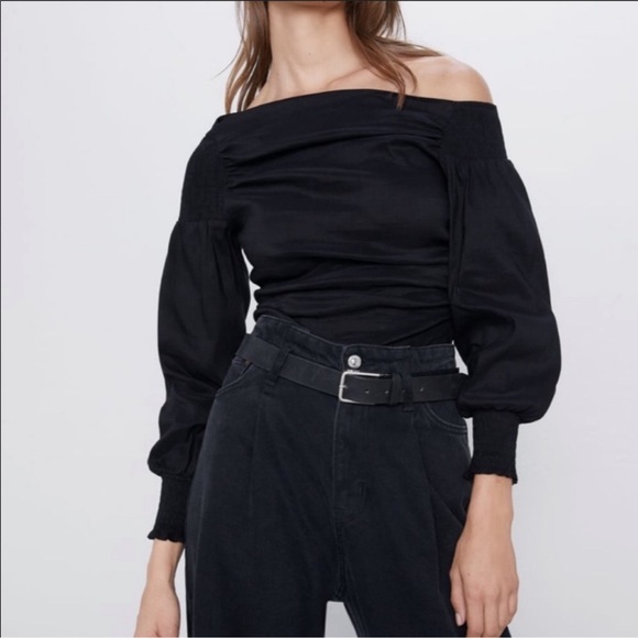 ZARA Asymmetric Off The Shoulder Long Sleeve Top Black Size Small - Picture 3 of 6